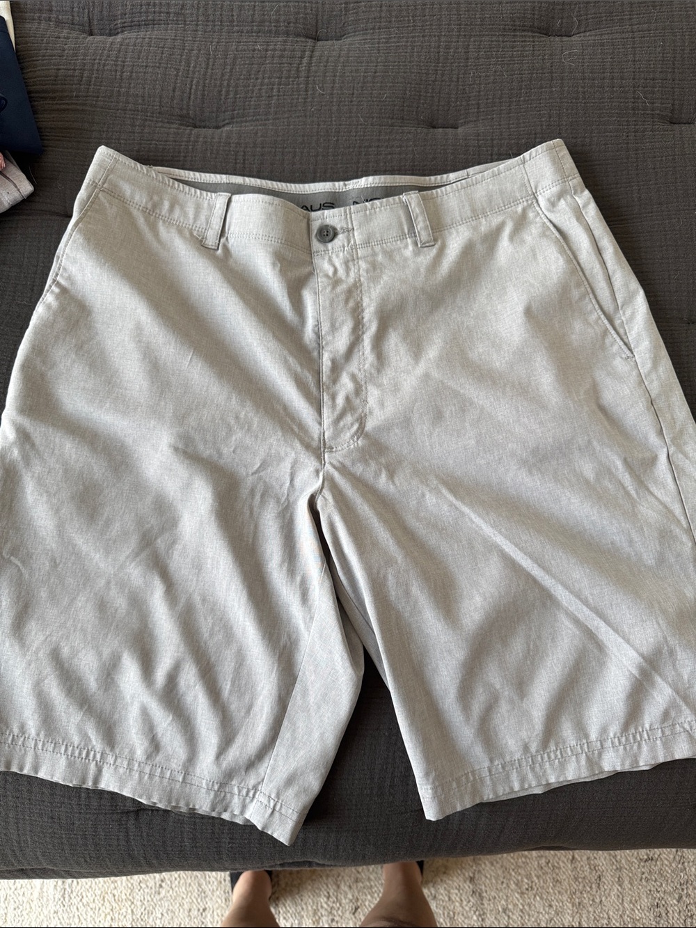 Classic Men's Light Gray Flat-Front Shorts